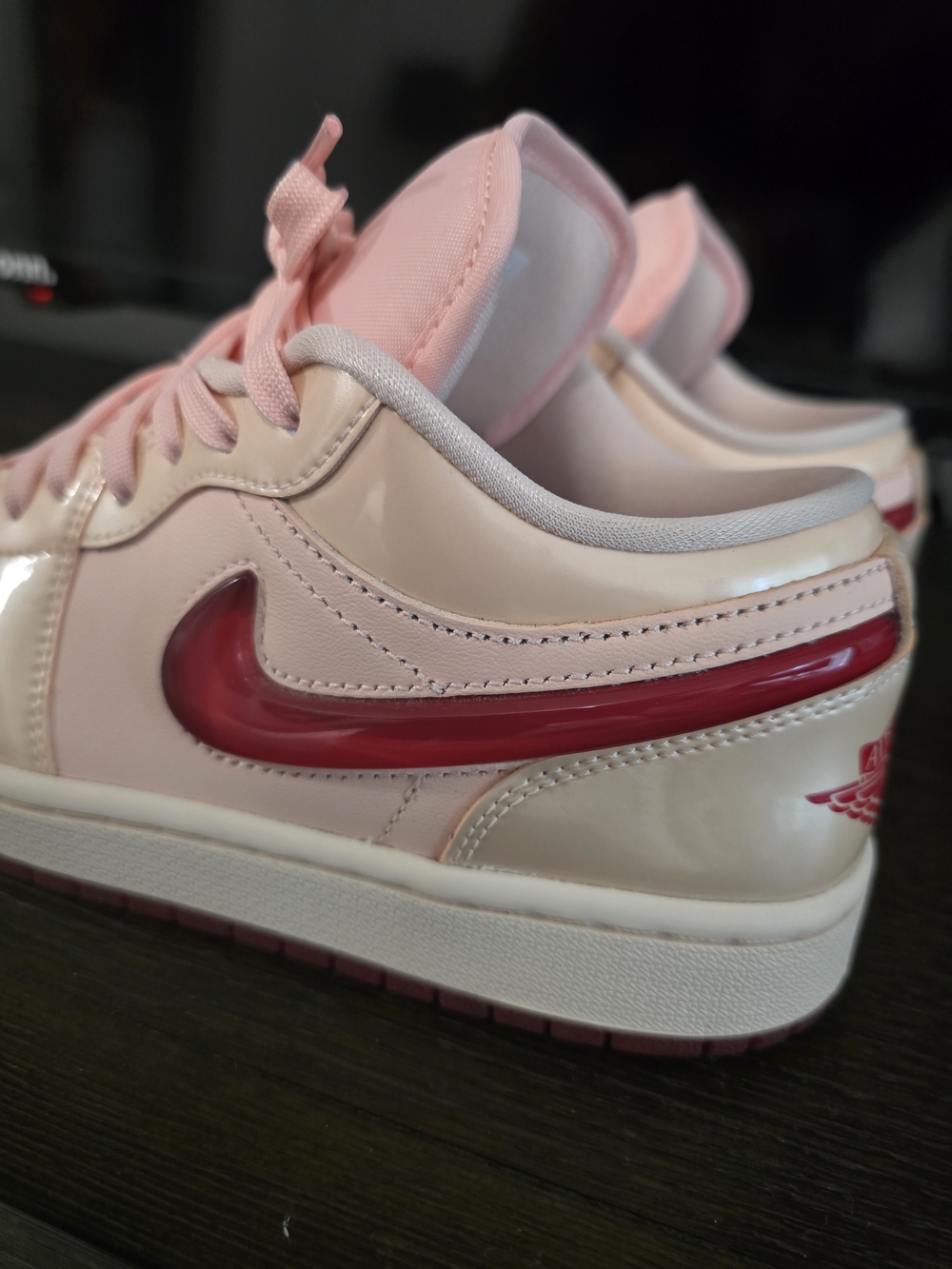 Nike Air Jordan 1 Low Valentine’s Day 2025 Sneaker - Picture 5 of 10
